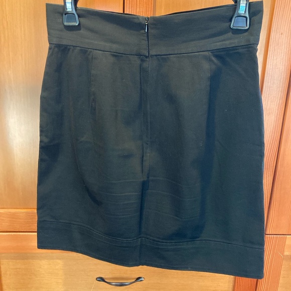 French Connection waist high skirt - Picture 2 of 2